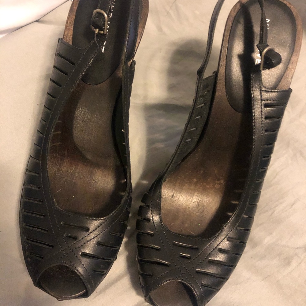 Nine West Wood heel open toe